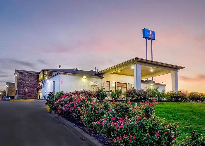 Motel 6-Grand Rivers, Ky